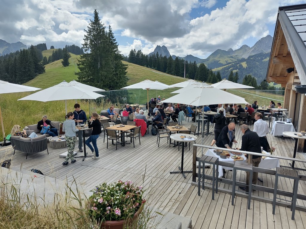 Der obligate Ausflug in die Bergwelt des Saanenlands mit gemütlichem Apéro gehört zur MFAO-Probewoche einfach dazu.