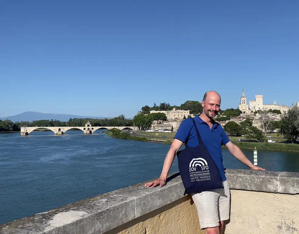 Der EOV-Präsident und Reisebericht-Verfasser Johannes Reinhard in Avignon.